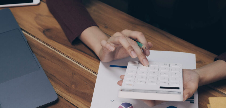 What is MRR in Digital Marketing? | Monthly Recurring Revenue Explained