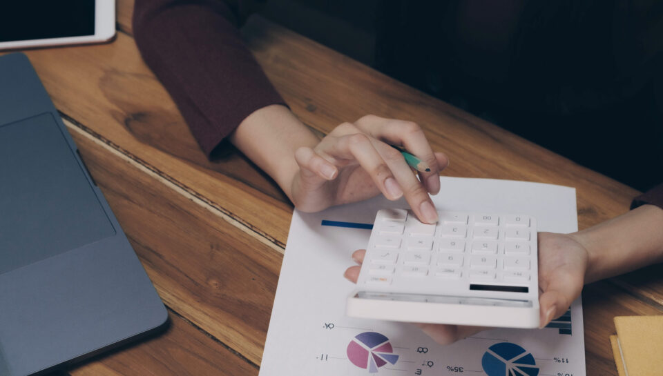 What is MRR in Digital Marketing? | Monthly Recurring Revenue Explained
